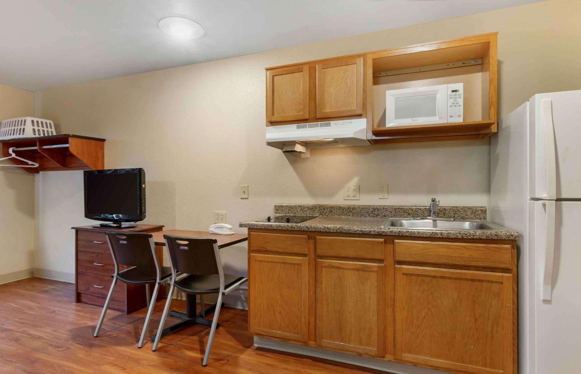 Extended Stay America Select Suites - Kansas City - South - I-49 Kültér fotó