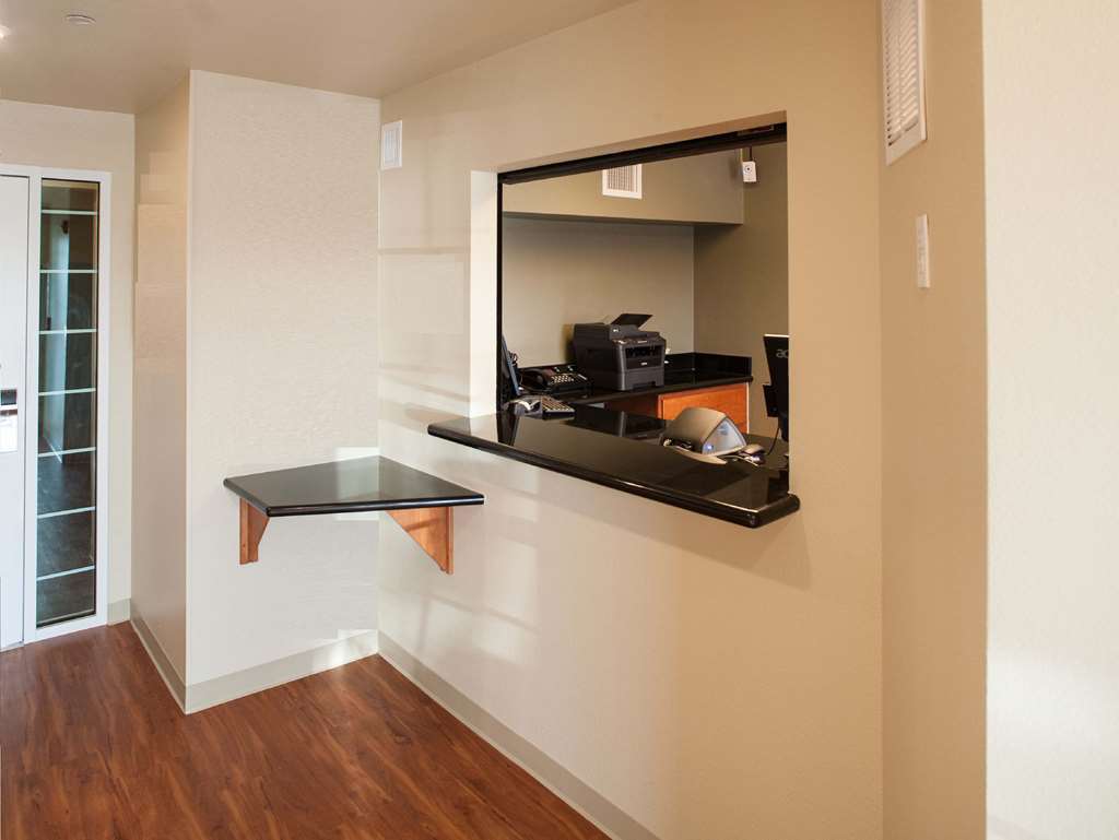 Extended Stay America Select Suites - Kansas City - South - I-49 Beltér fotó